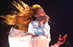 1-Florence-The-Machine-at-Coachella-2015-by-Johnny-Firecloud